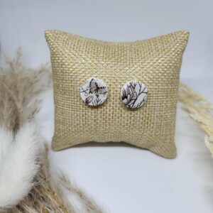 image de boucles d oreilles puce chloe de atelier preciosa alba