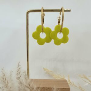 Boucles d'oreilles créoles pampilles fleurs vert fluo