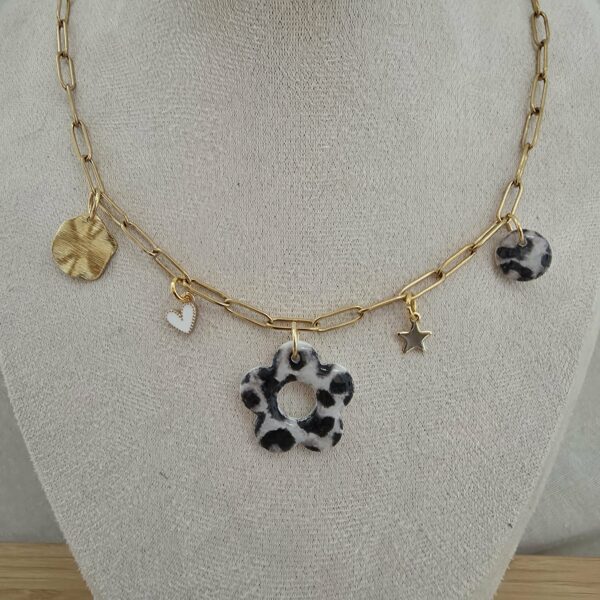 Collier à breloques Jane – Image 2