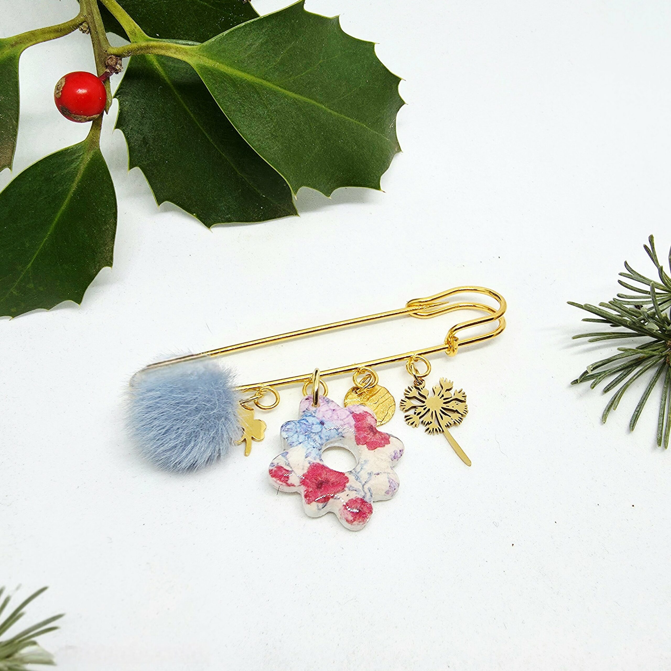 Broche à charms Sakura – Image 2