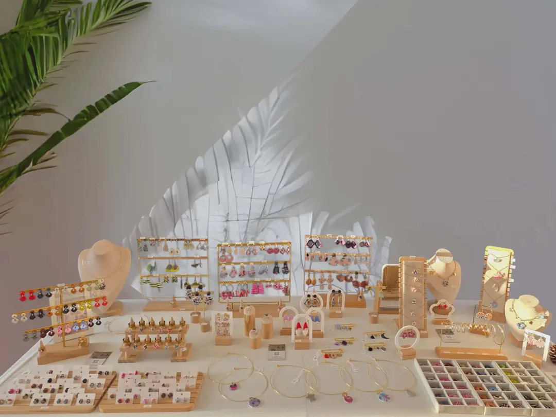 Atelier preciosa alba bijoux pate polymere agenda marché